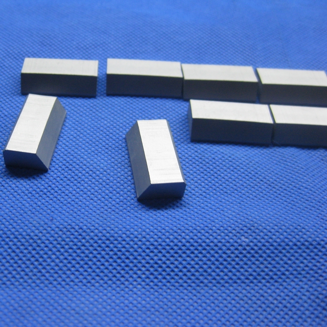 пластина из карбида вольфрама